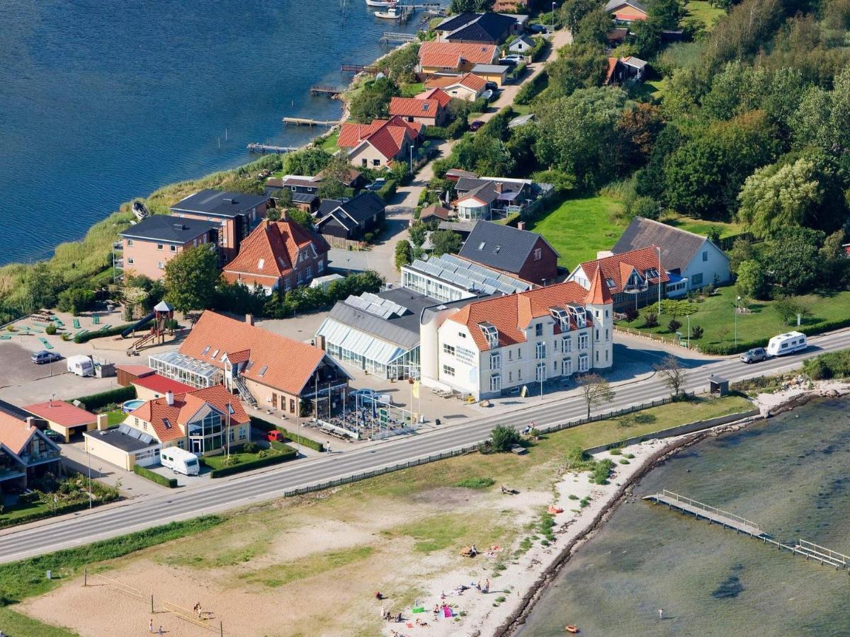 6 Person Holiday Home On A Holiday Park In Hejls Exterior photo